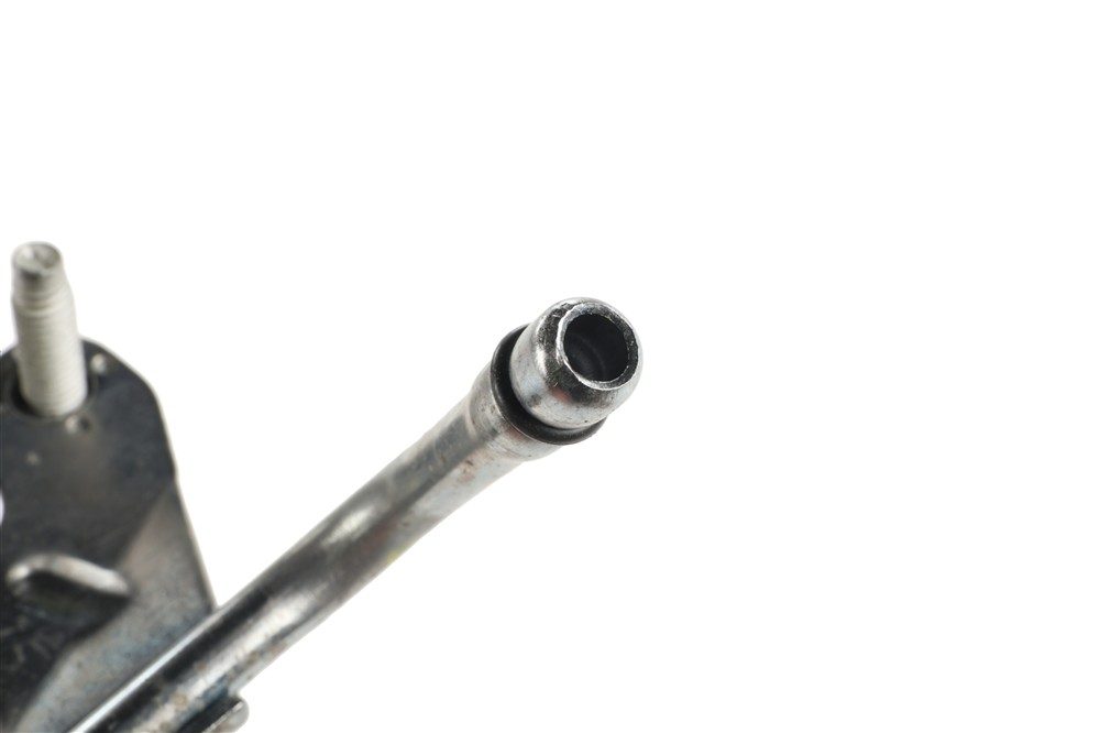 GM Genuine Parts Engine Coolant Breather Pipe 12679080 — image 3